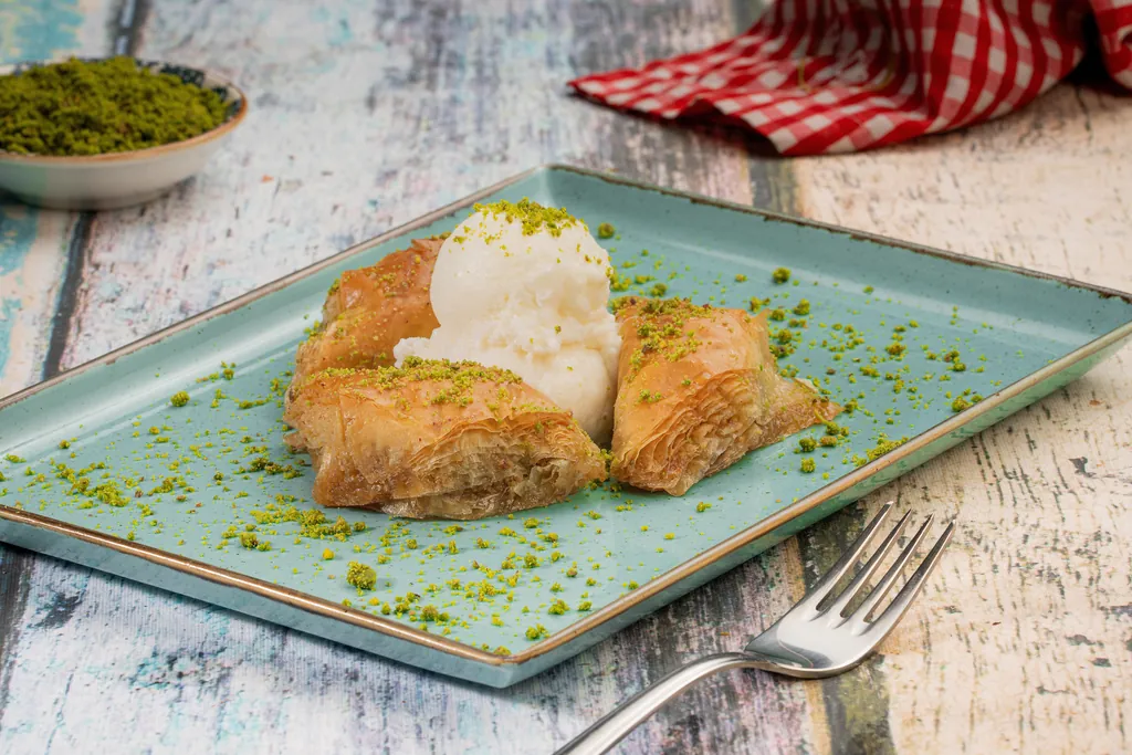 Pistachio Sobiyet