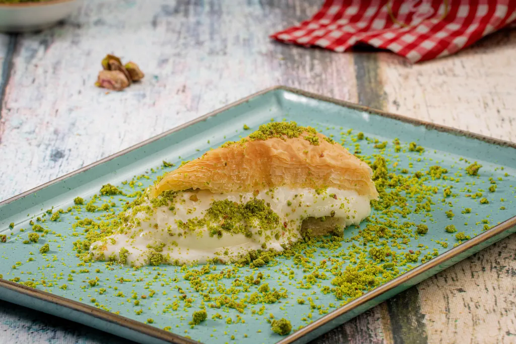 Carrot Sliced Baklava (Stuffed with Ice Cream)