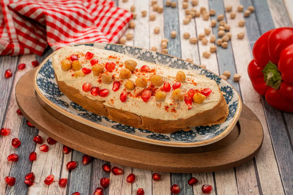 Hummus Bruschetta